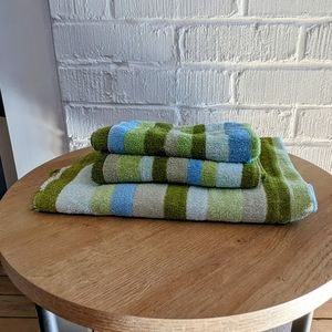 Blue & Green VTG Towels Bundle